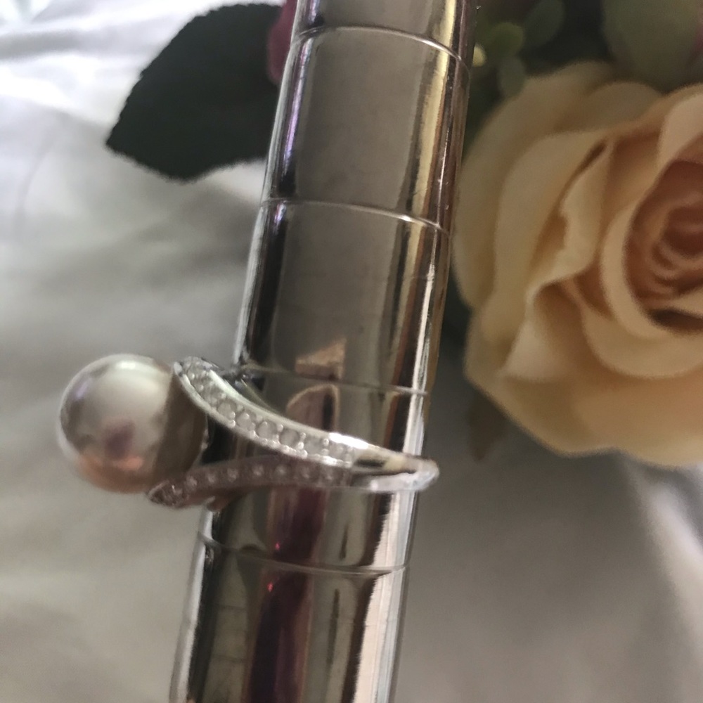 Ring - Picture 4 of 4